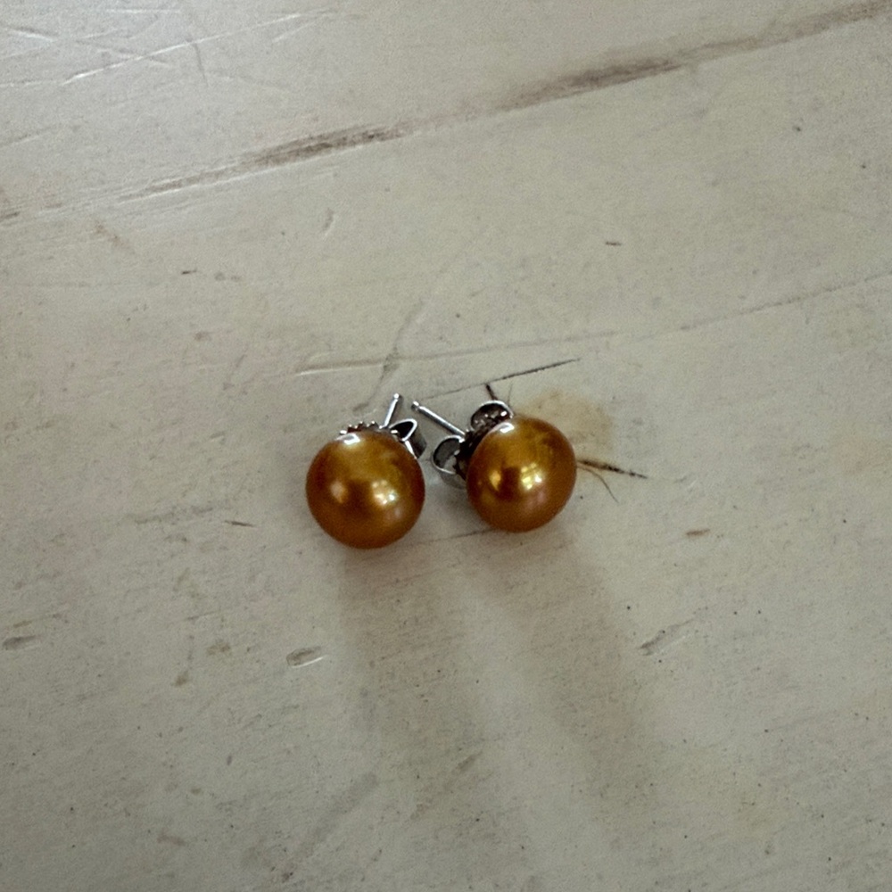 Elegant Gold Pearl Stud Earrings